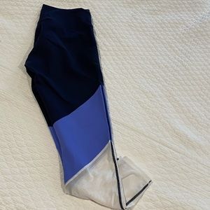 Fabletics Zone High-Waisted 7/8 Leggings